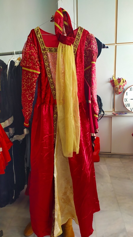 stoles2
