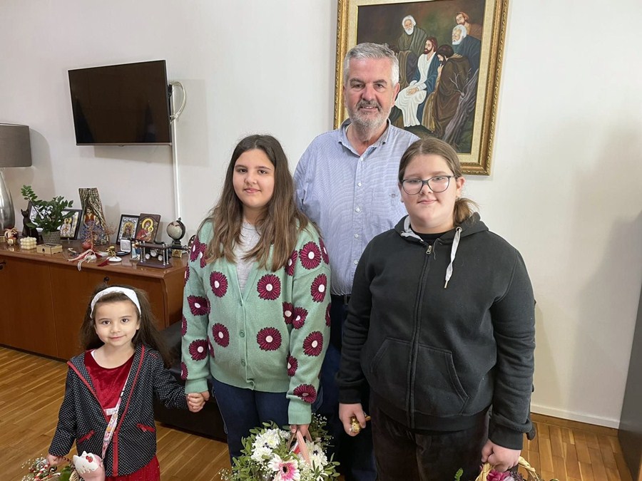 lazarines sofades 10